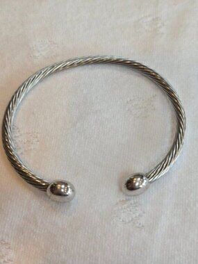 Q-Ray Elegant Silver-Toned Women's Cuff Cable Bracelet
